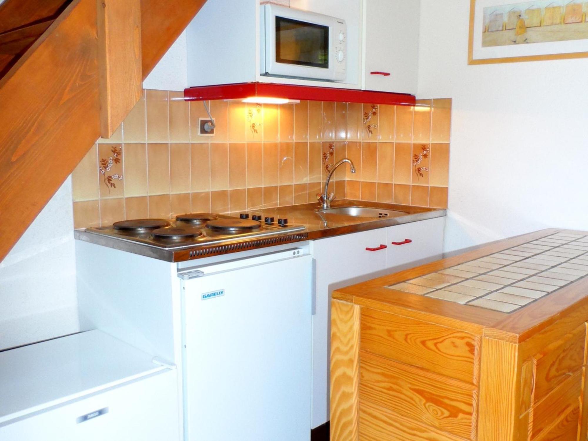 Charmant Cottage Normand Avec Jardin, Proche Hippodrome, Piscine Chauffee Et Tennis, Parking Prive - Fr-1-487-288 Cabourg Exterior foto